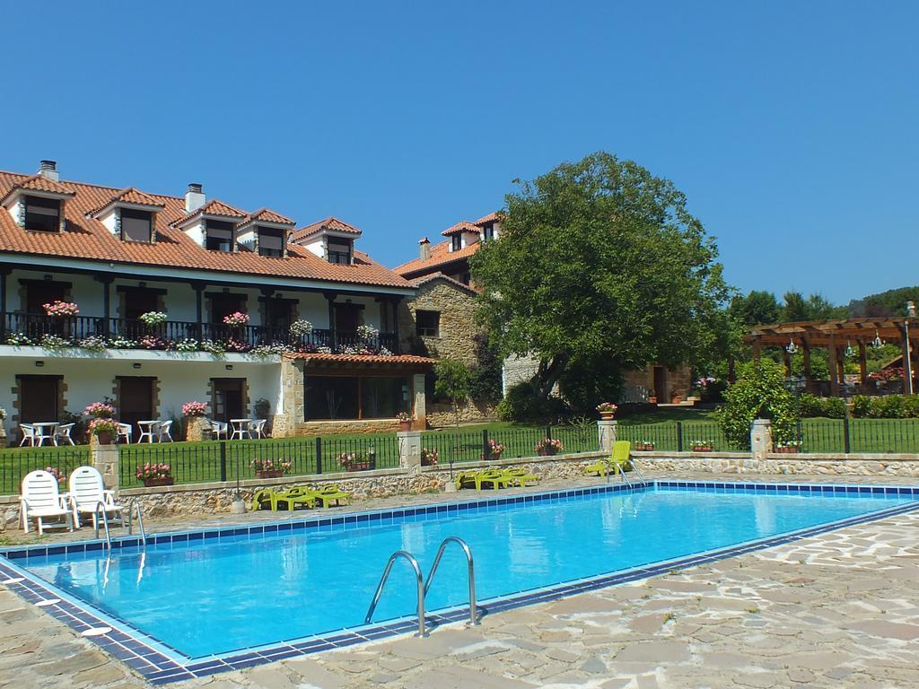 Complejo Rural Spa Hosteria El Pomar Комильяс Экстерьер фото